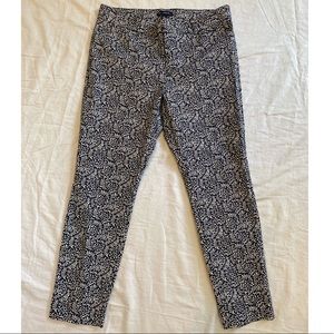 LIKE NEW Gap Slim City Ankle Crop Blue Floral Pants | 10R